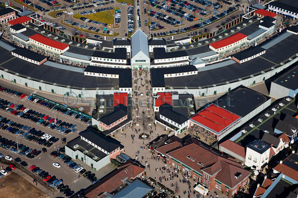 Het Outlet Roermond, Designers, Fashion en Outlet Prijzen